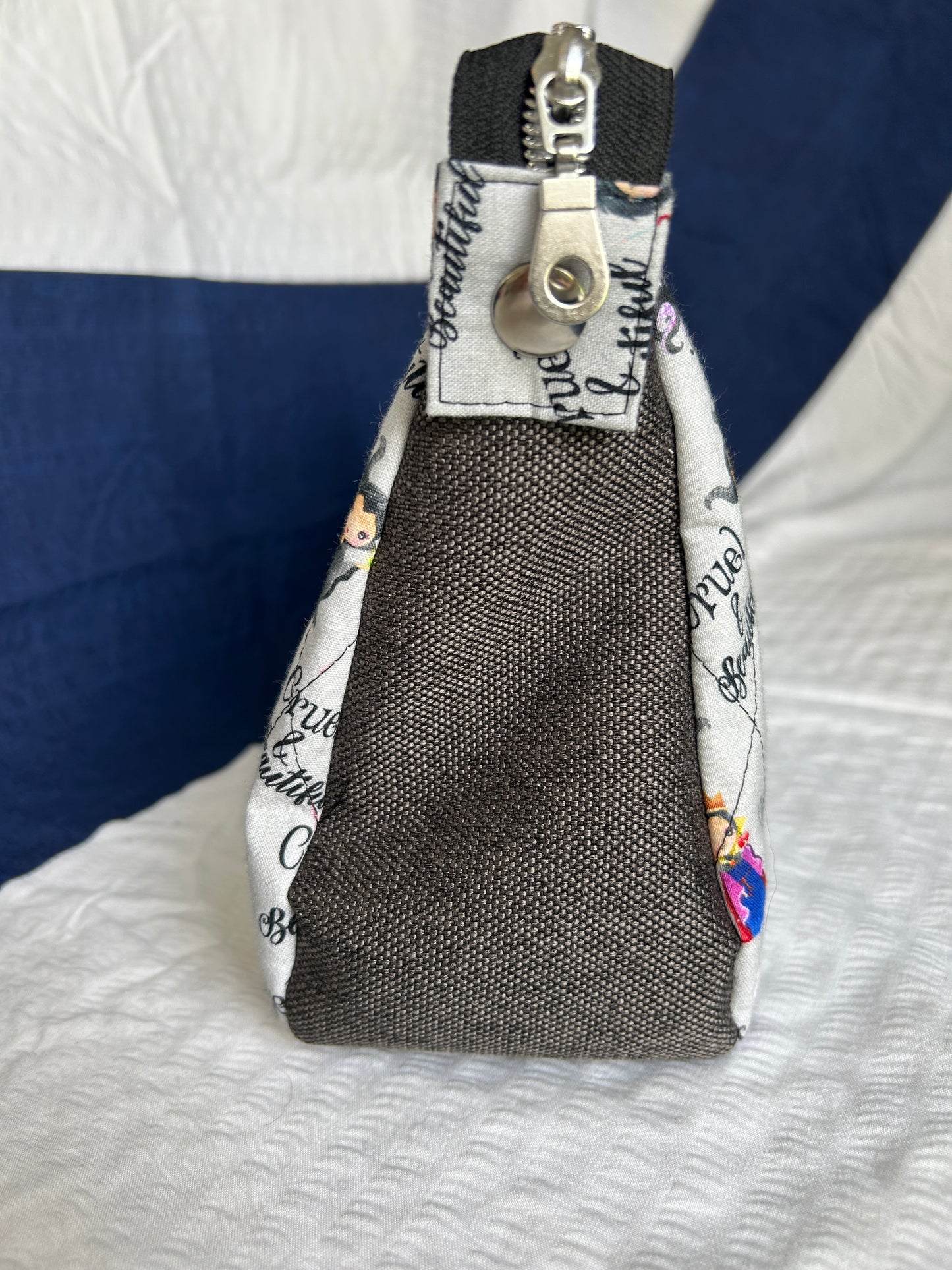 Plover Pouch - Medium - Disney Female Villians