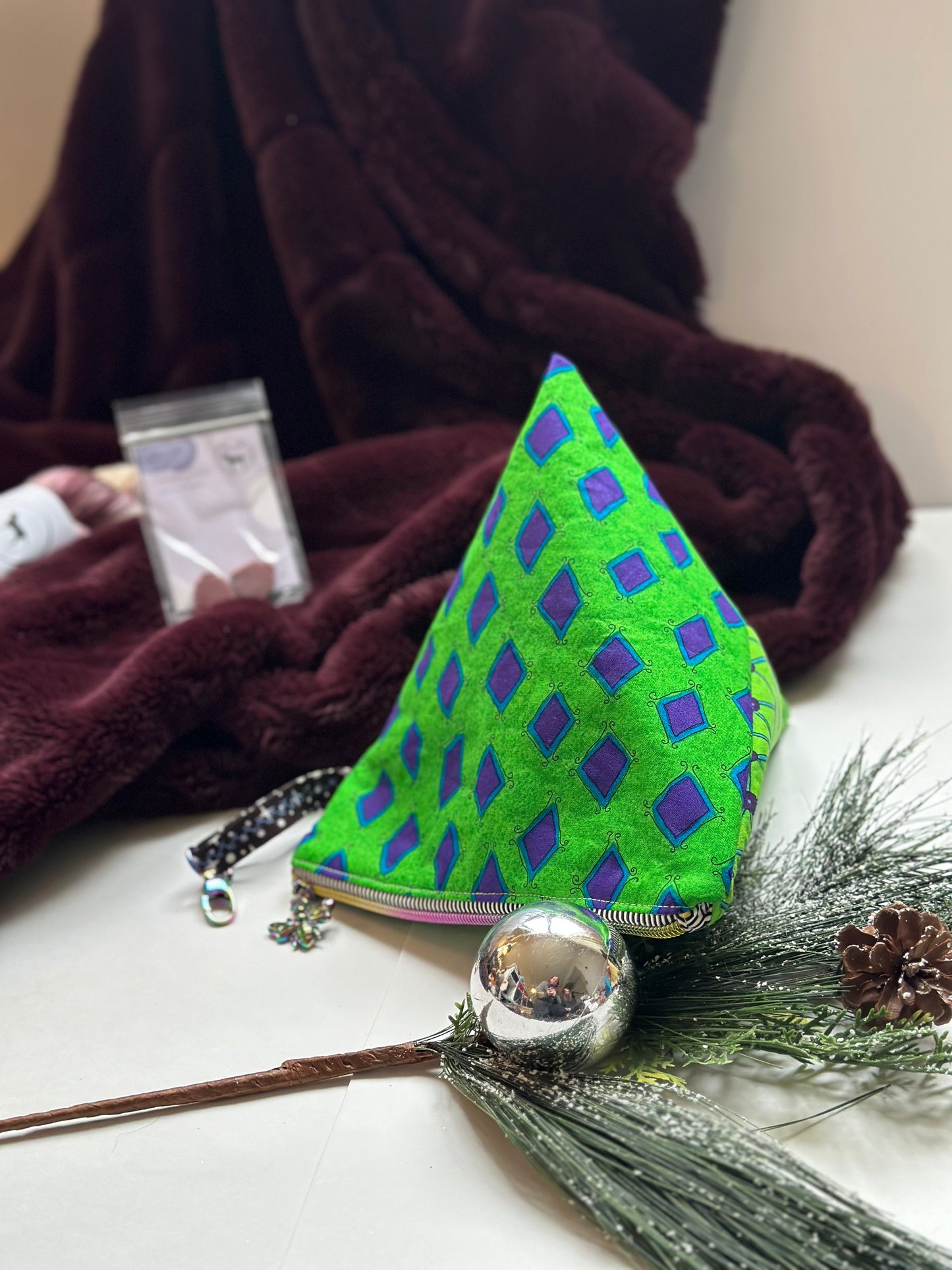 Pyramid Pouch