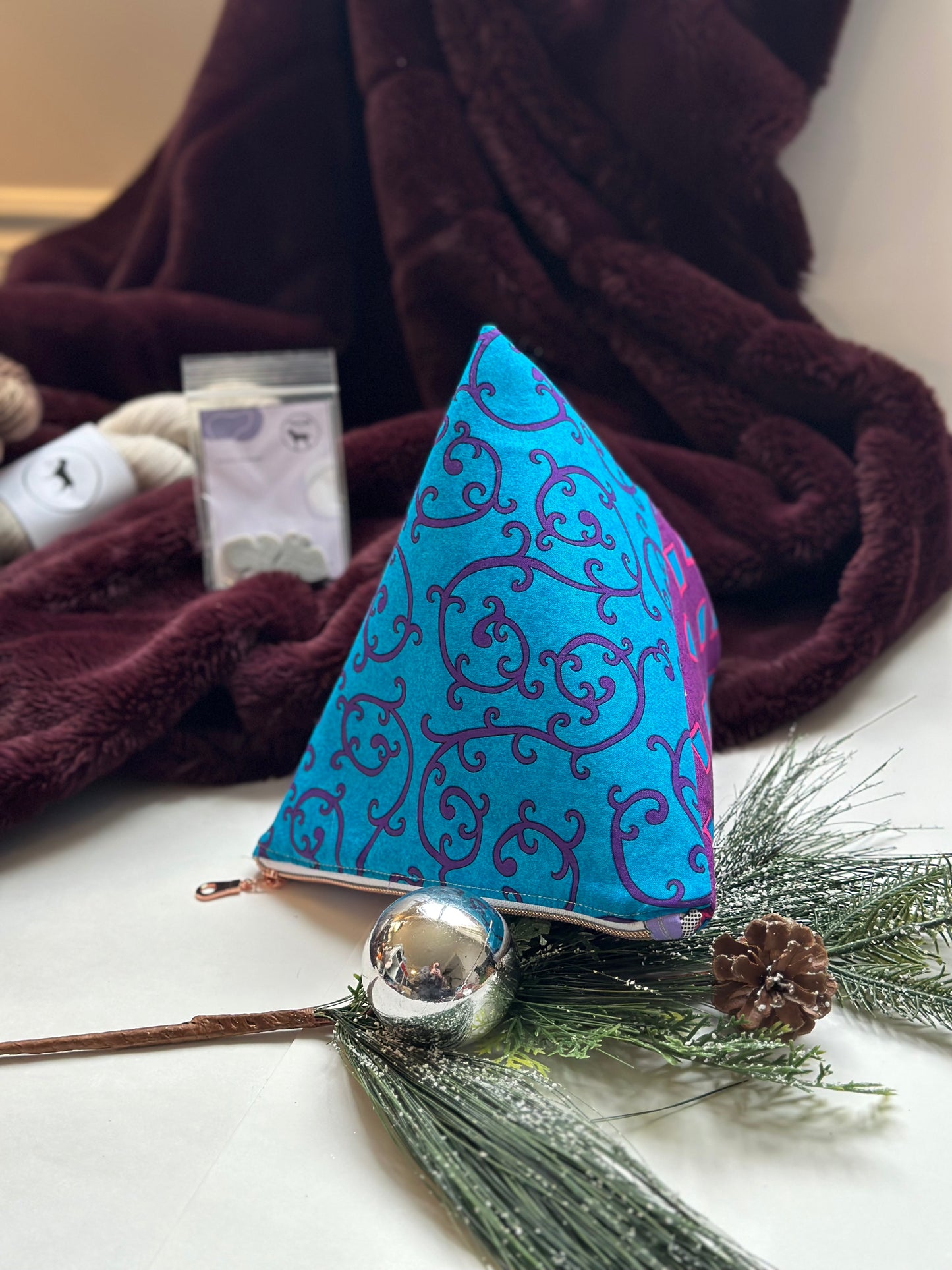 Pyramid Pouch