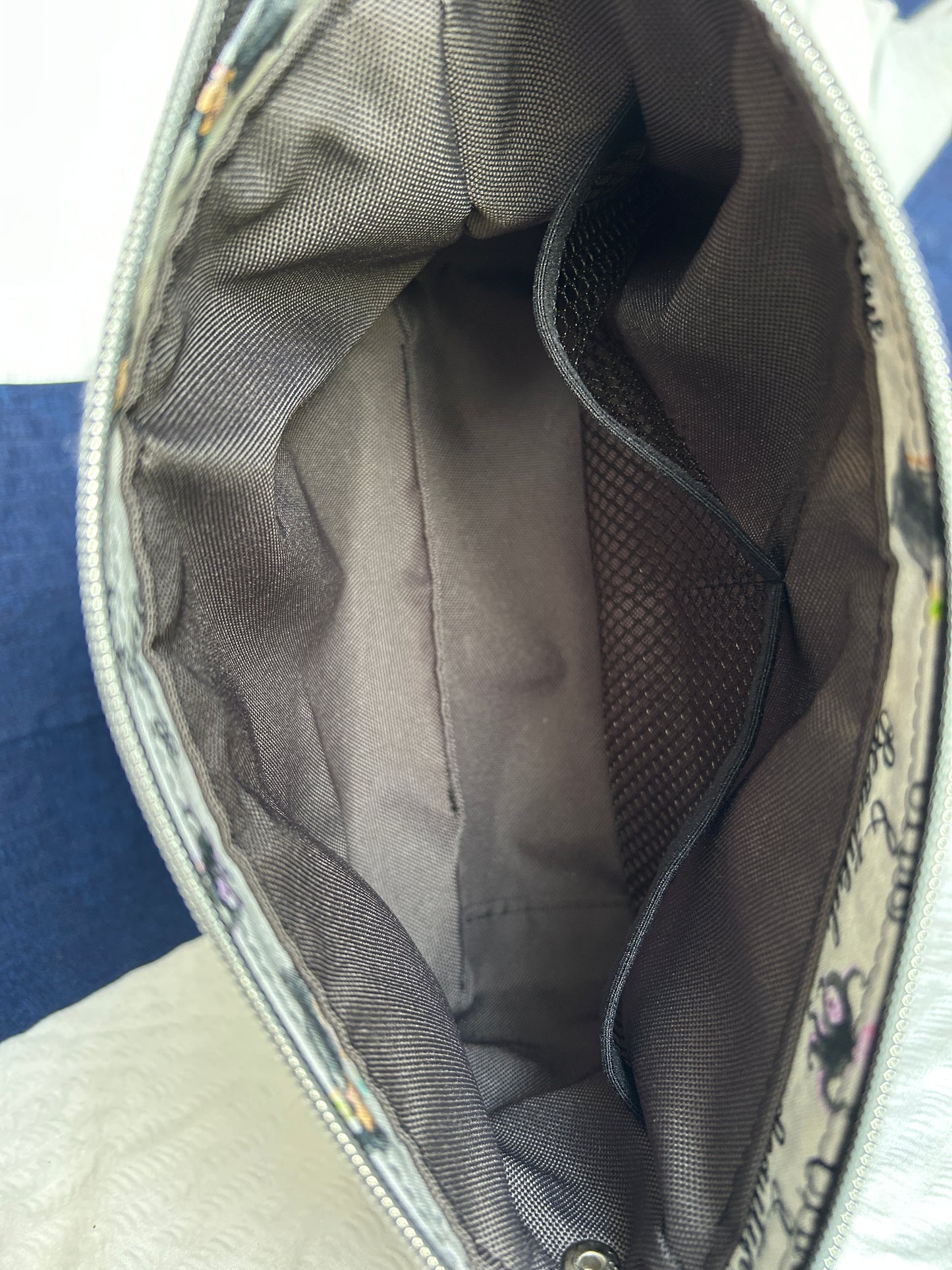 Plover Pouch - Medium - Disney Female Villians