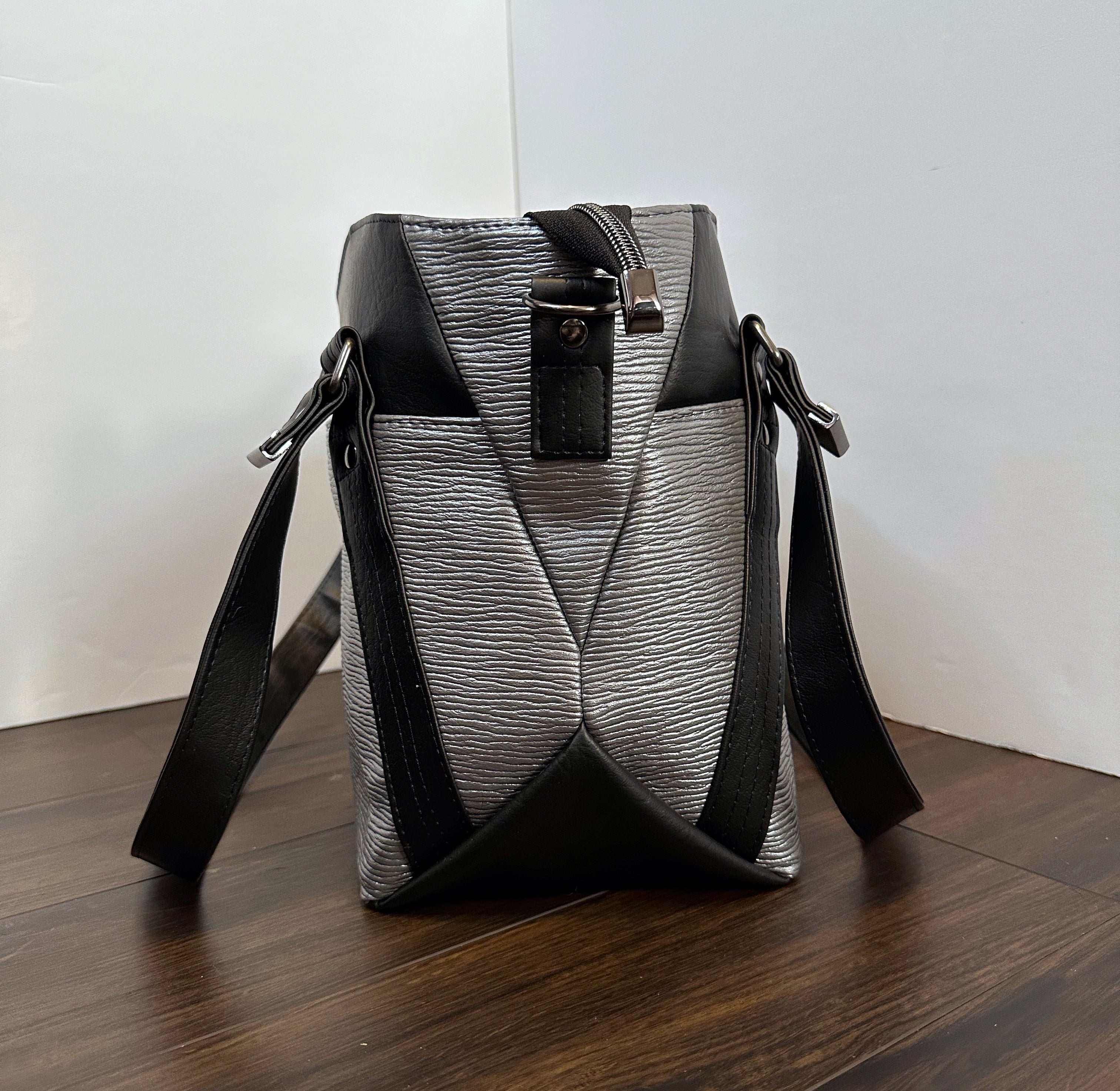 Sac à main Hiraeth - Argent et noir