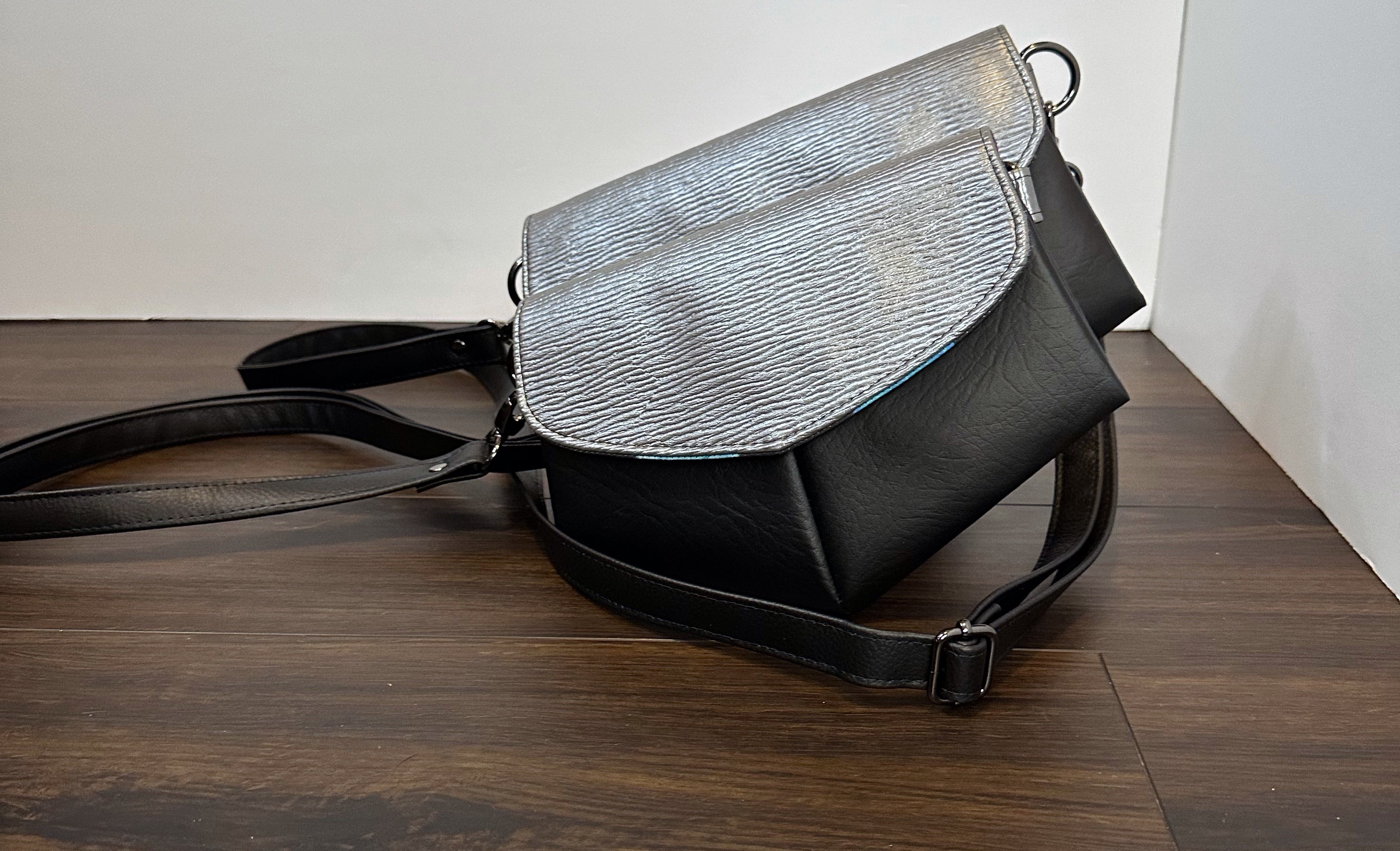 Sac bandoulière Skye - Argent et noir