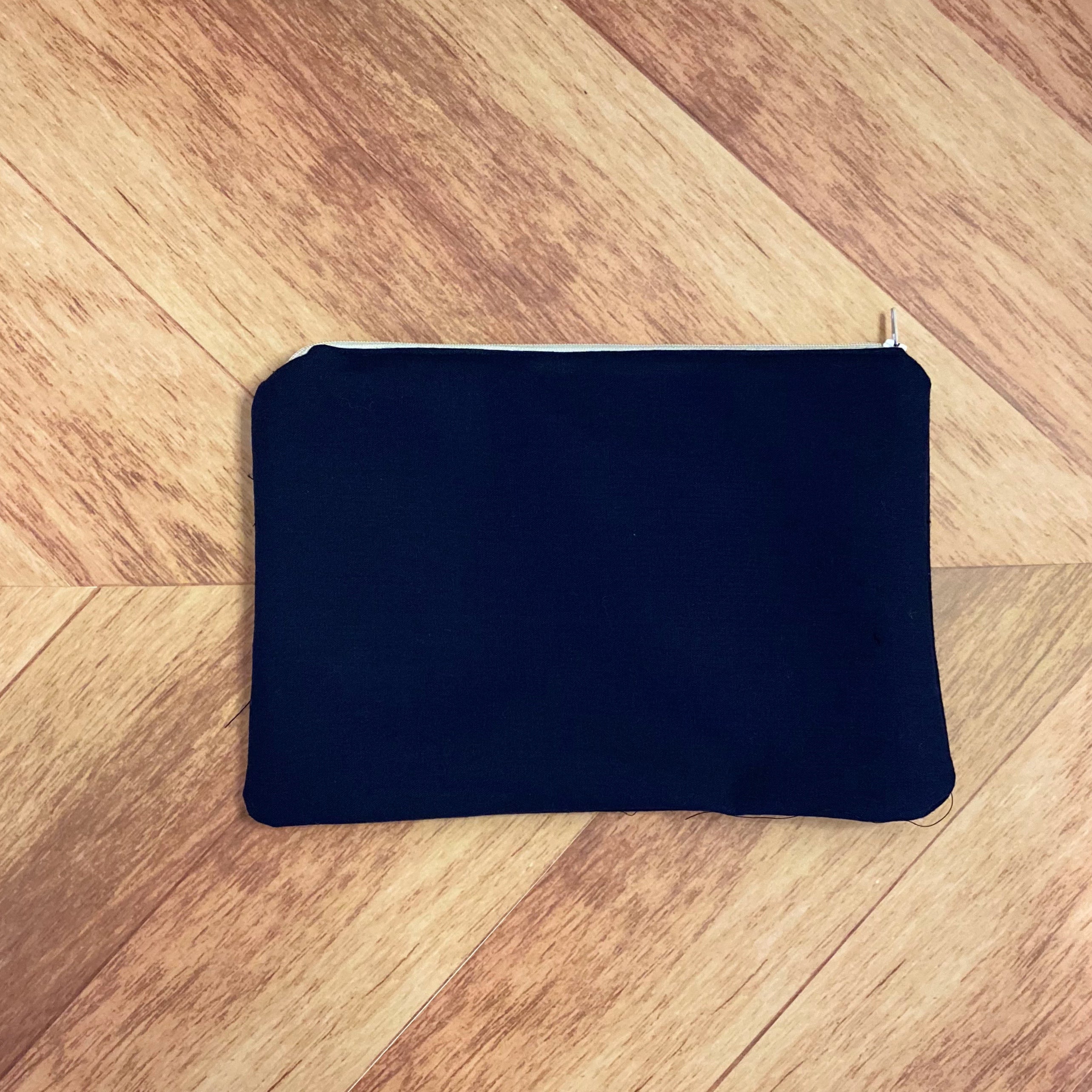 Large Notions Pouch